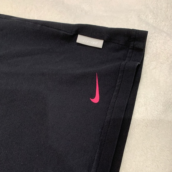 ✨ 3/$30  Nike cotton dry fit t-shirt - Picture 5 of 6